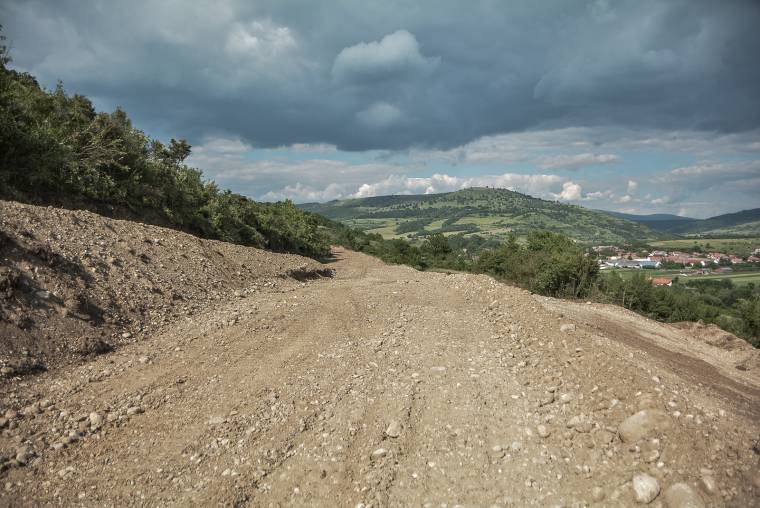 Homok- és kavicskitermelés kezdődik a Rez-tető alatt