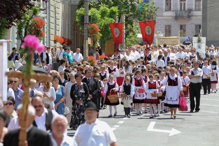Forgalomkorlátozás Udvarhely központjában az úrnapi búcsú idején