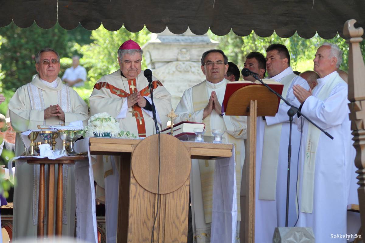 &bullet;  Fotó: Pál Árpád