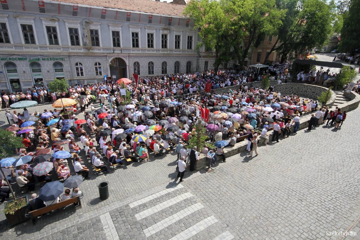 &bullet;  Fotó: Pál Árpád