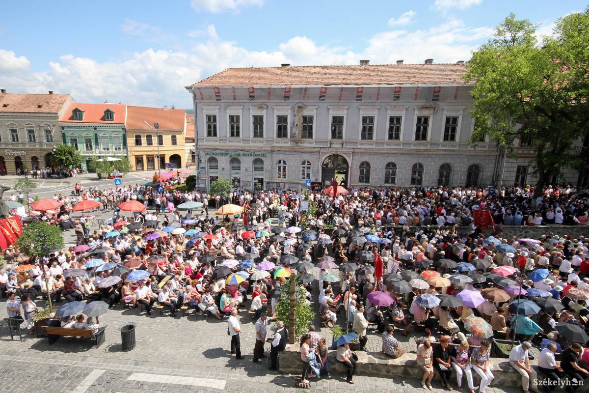 &bullet;  Fotó: Pál Árpád