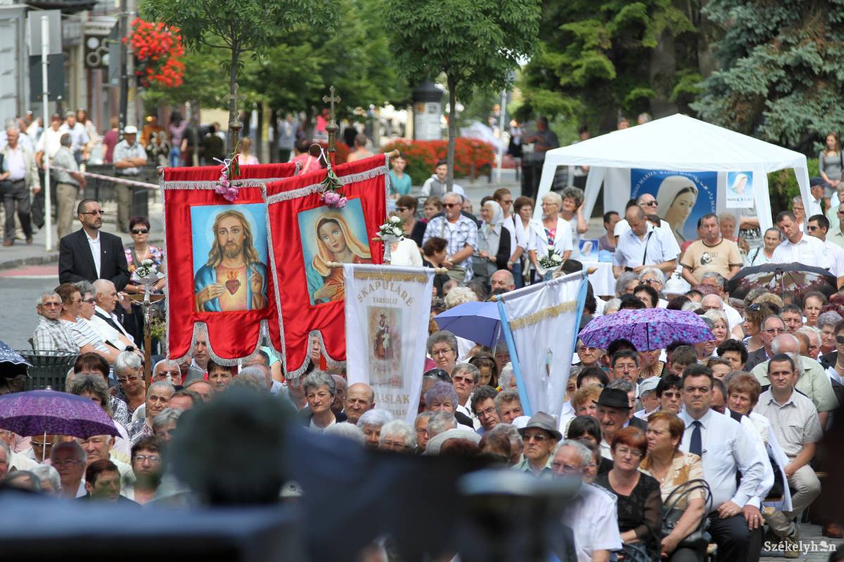 &bullet;  Fotó: Pál Árpád