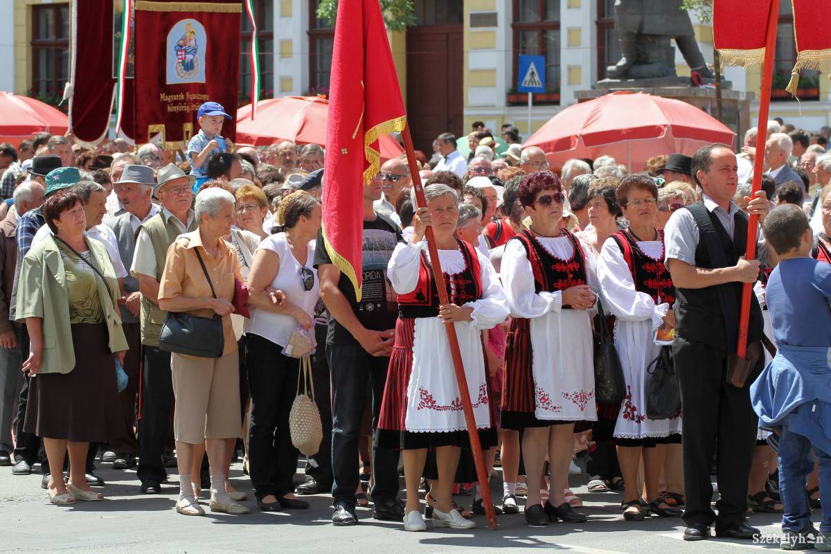&bullet;  Fotó: Pál Árpád