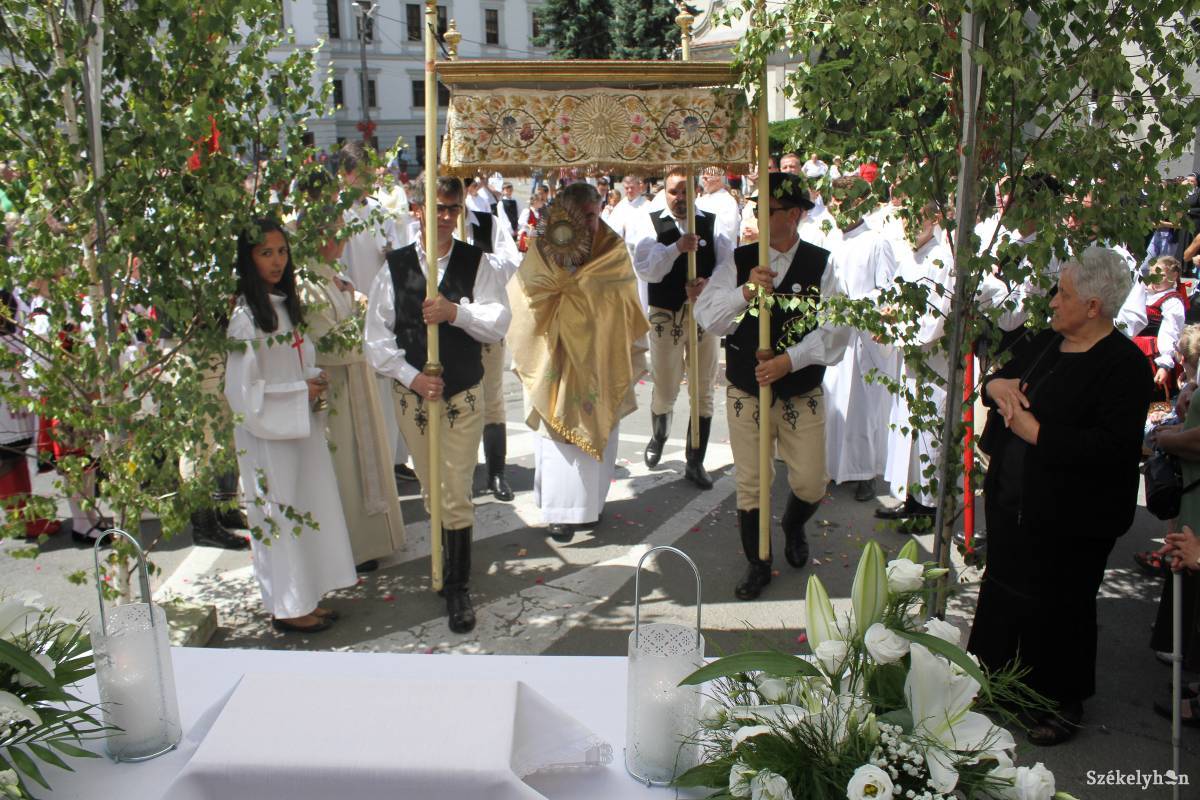 &bullet;  Fotó: Pál Árpád