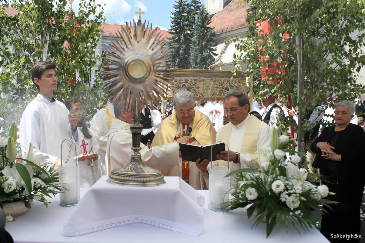 &bullet;  Fotó: Pál Árpád