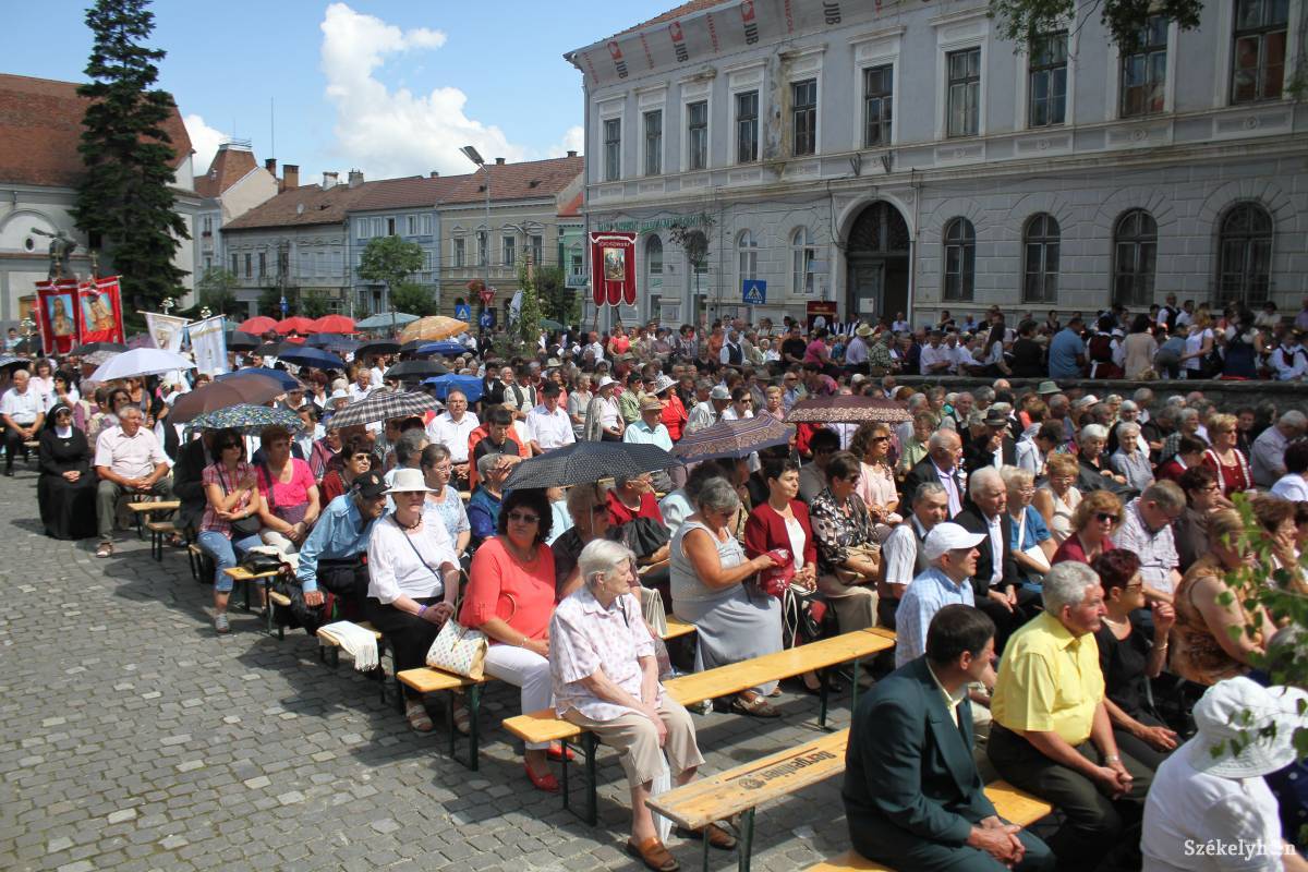 &bullet;  Fotó: Pál Árpád