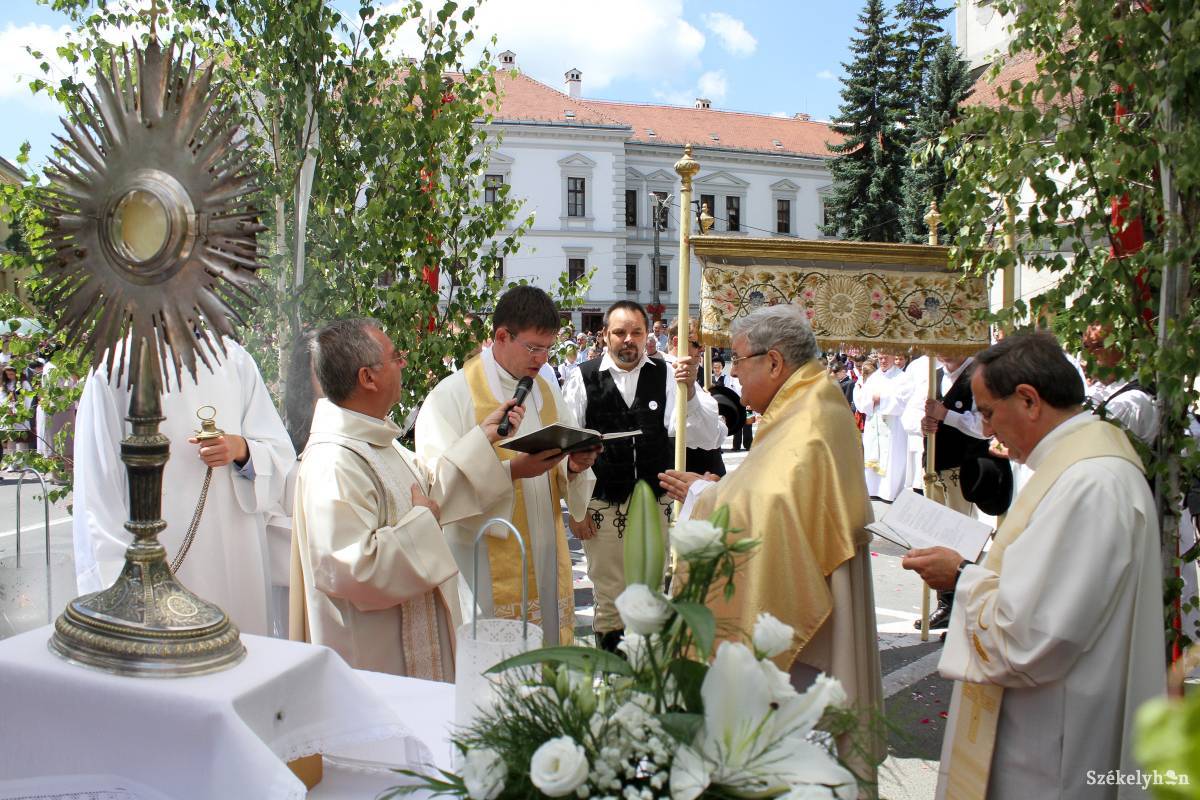 &bullet;  Fotó: Pál Árpád