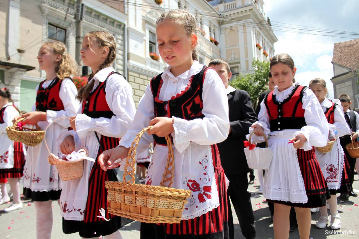 &bullet;  Fotó: Pál Árpád