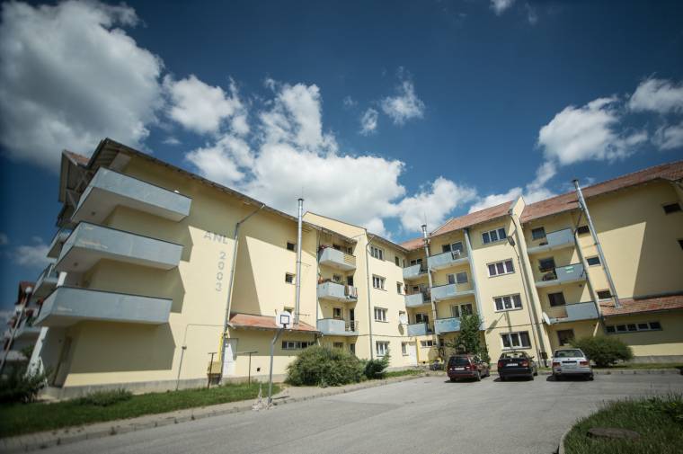 Lecsökkentek a bérleti díjak a Székelyudvarhelyi ANL-lakásoknál