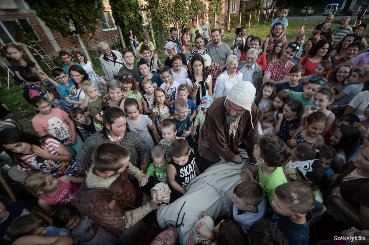 &bullet;  Fotó: Barabás Ákos