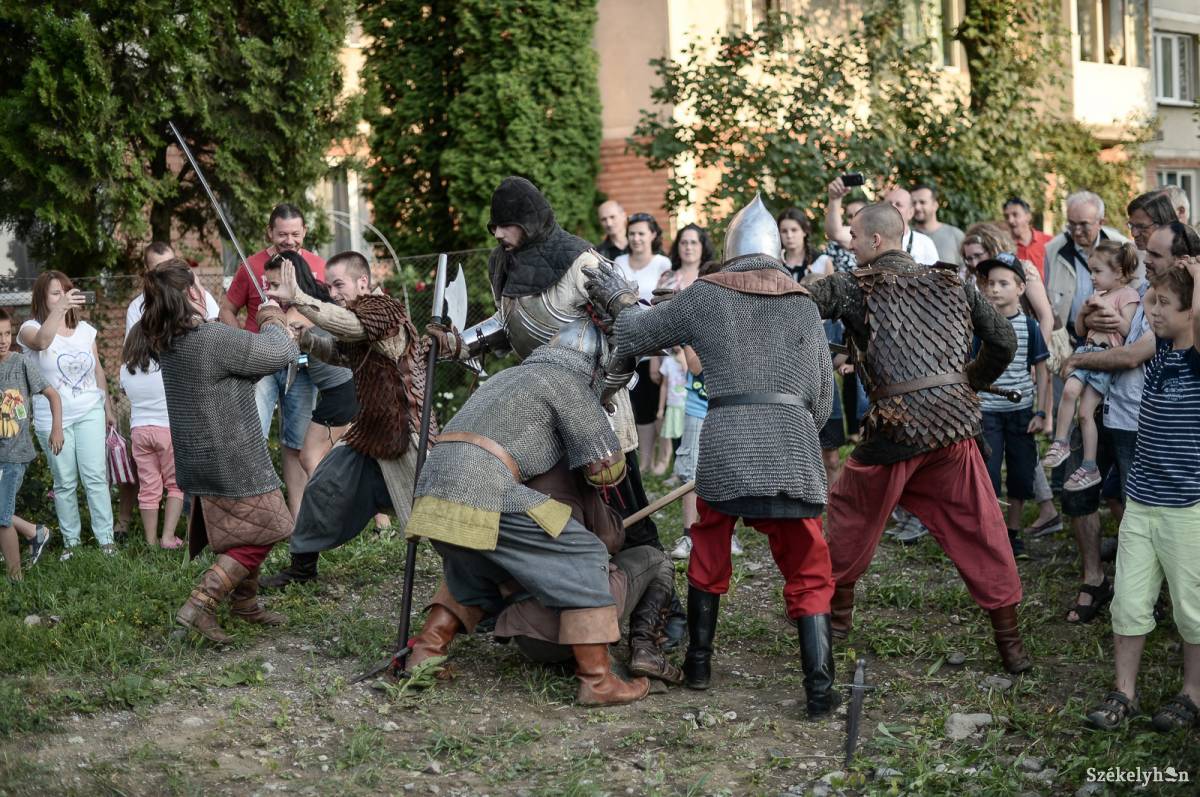 &bullet;  Fotó: Barabás Ákos