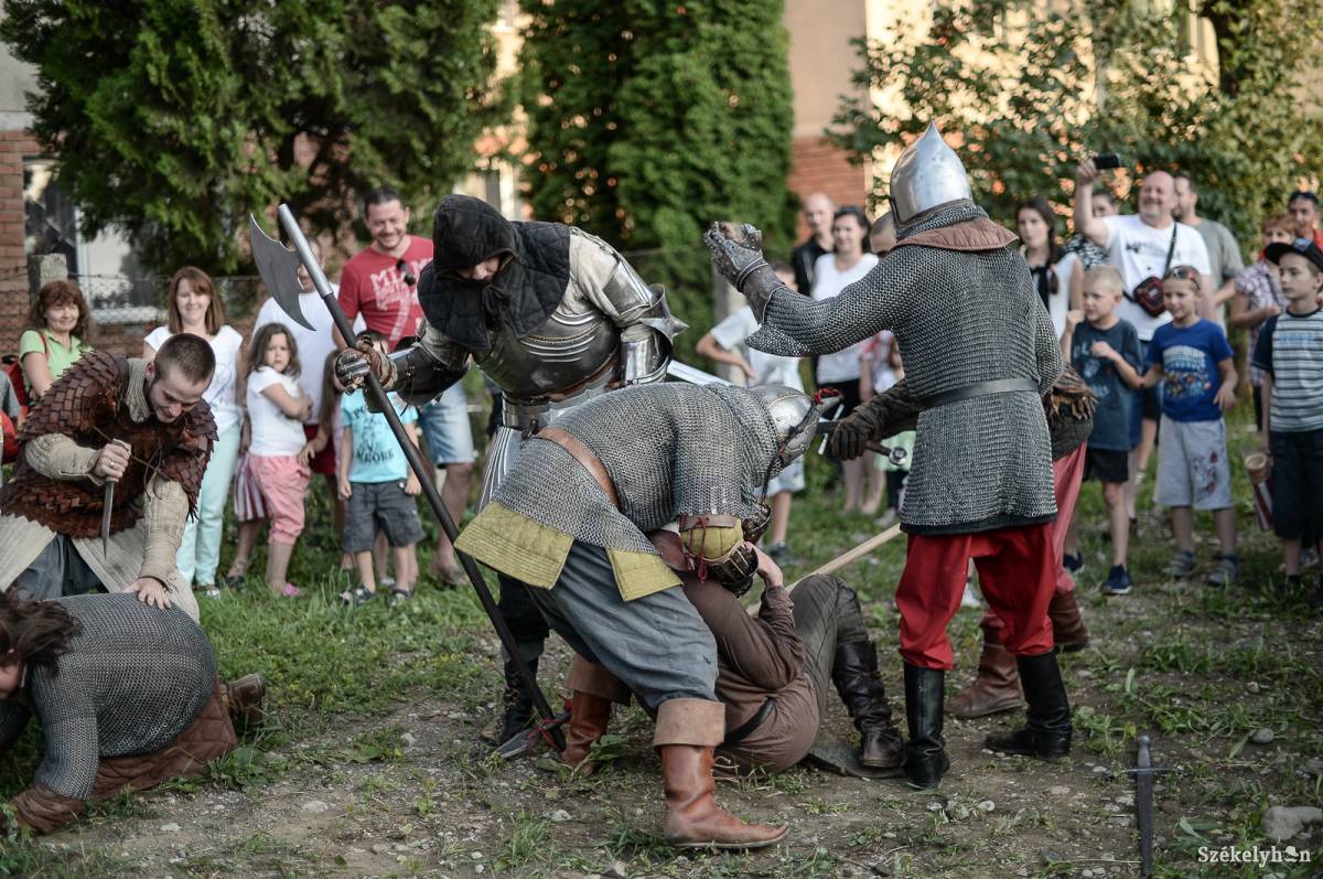 &bullet;  Fotó: Barabás Ákos