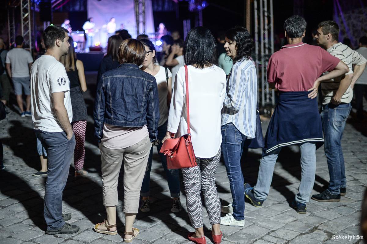 &bullet;  Fotó: Barabás Ákos