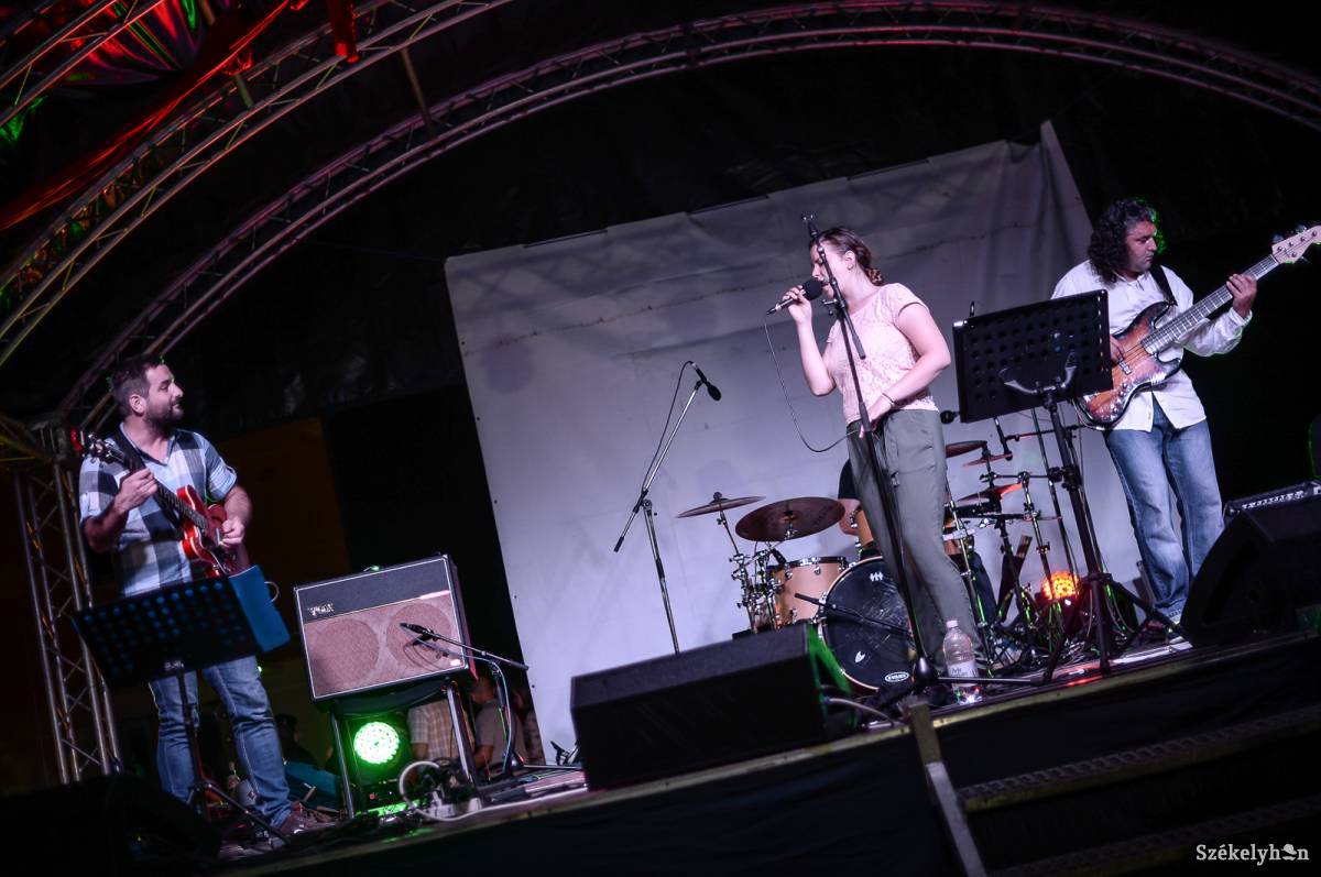 &bullet;  Fotó: Barabás Ákos