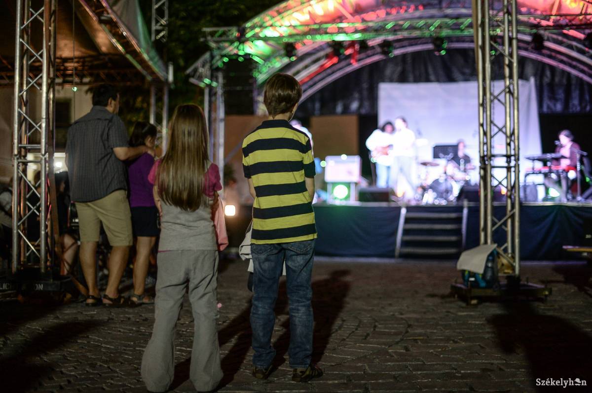 &bullet;  Fotó: Barabás Ákos