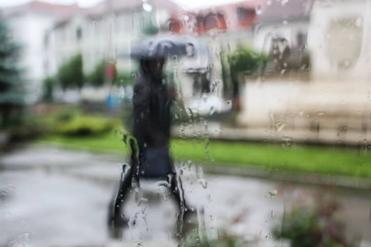 Zivatarokra lehet számítani, a székelyföldi megyék is érintettek