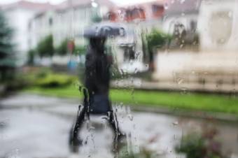 A csütörtöki napot sem ússzuk meg szárazon: záporok, zivatarok várhatók az ország nagy részén