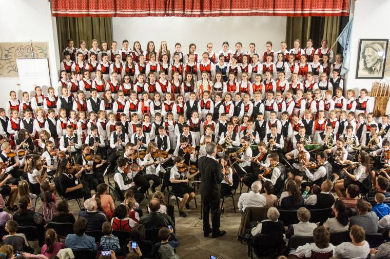 A Gyerekfili is fellép a Gyergyószentmiklósi Művelődési Központ komolyzenei kínálatának idei évadában