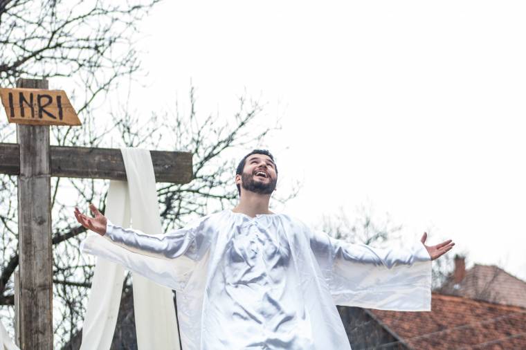 Passió, feltámadással