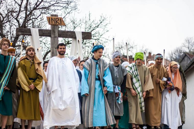 Robbanás a Dortmund futballcsapat autóbuszán