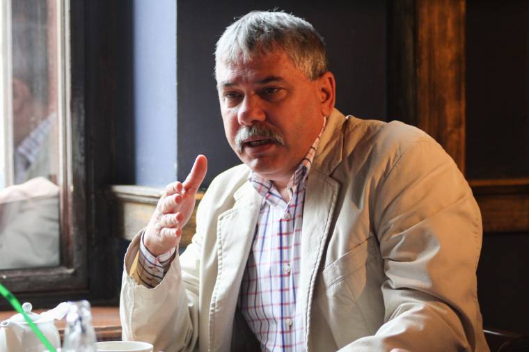 Sajtó elé állt Benedek Zakariás parlamenti képviselő