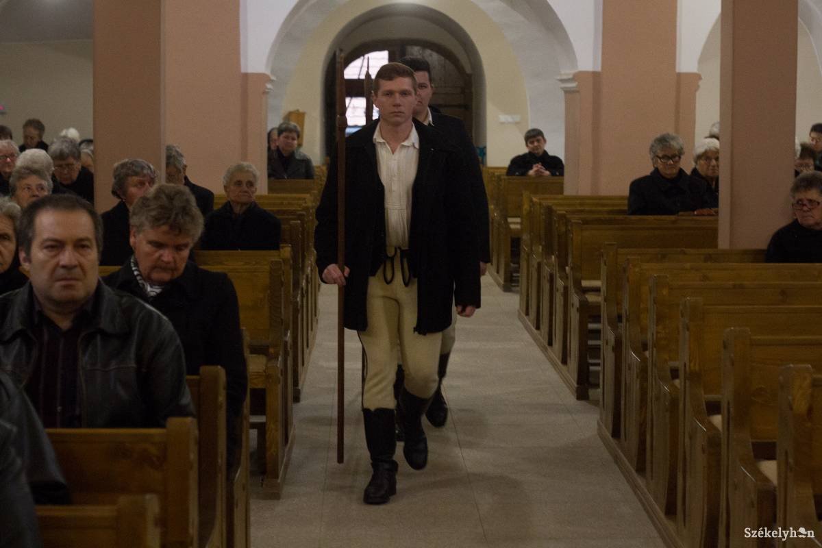 &bullet;  Fotó: Pál Árpád