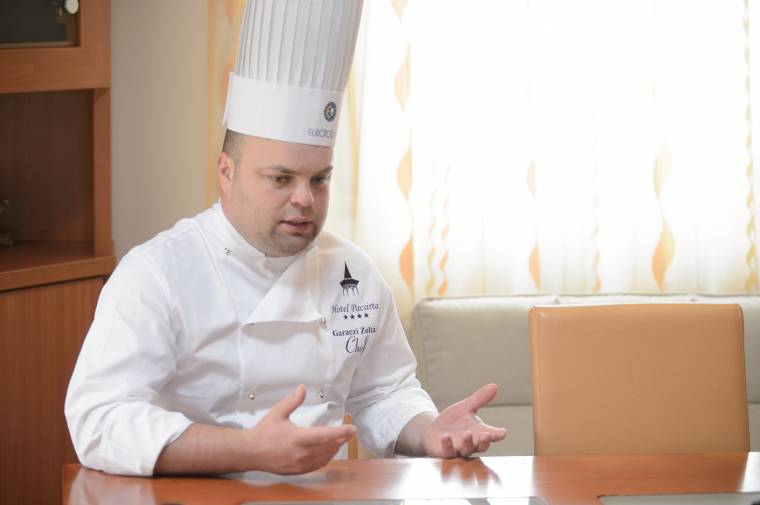 Palkovics az újabb tüntetés után: van mód a CEU szabályos működésére