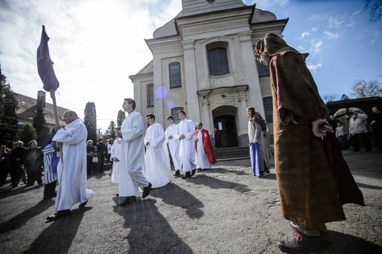 Elkészült az egységes bérezési törvény