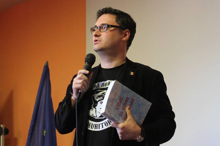Ilyen retorikát használnak egy Dan Tanasă-könyvbemutatón