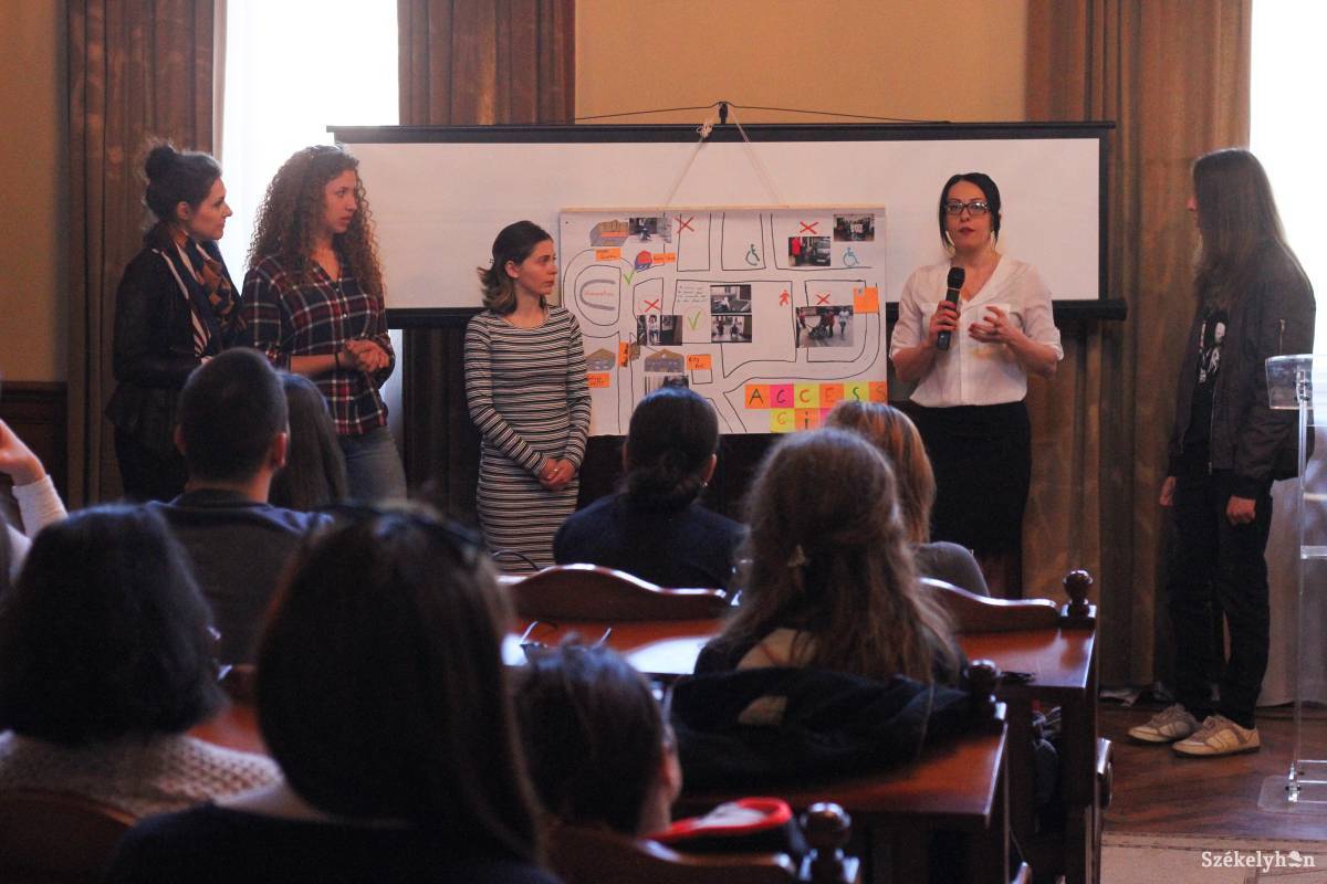 &bullet;  Fotó: Pál Árpád