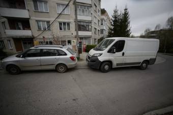Van, ahol bírságolnak a lakóövezetben parkoló áruszállítók miatt