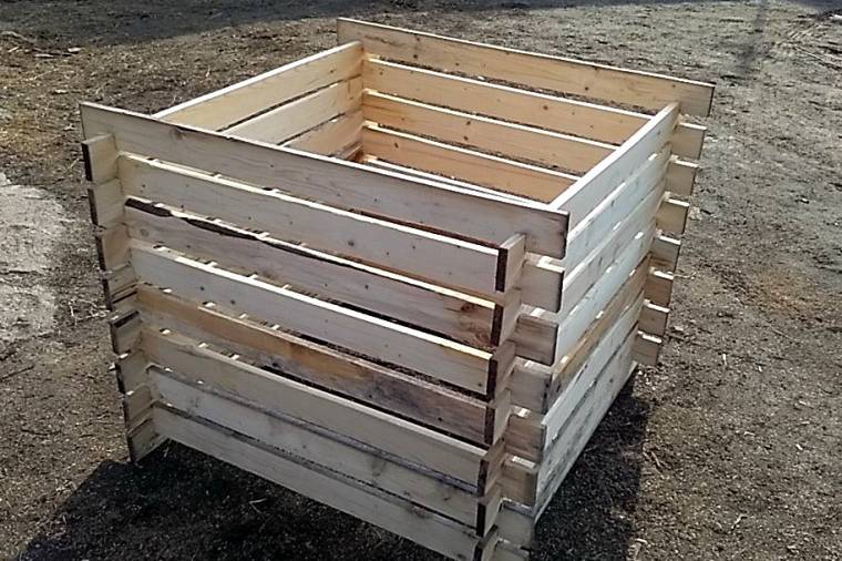 Komposztládákat lehet igényelni