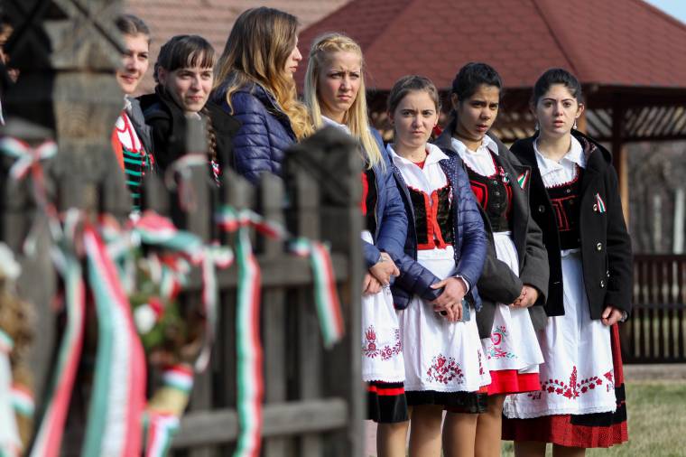 Kárpát-medencei utazási lehetőség magyarországi középiskolásoknak március 15-én