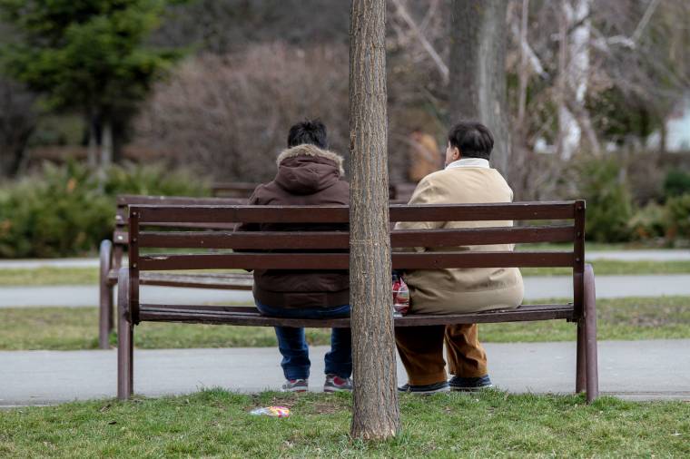 Már egy lej pluszjövedelemmel is nagyot bukhatnak a kisnyugdíjasok