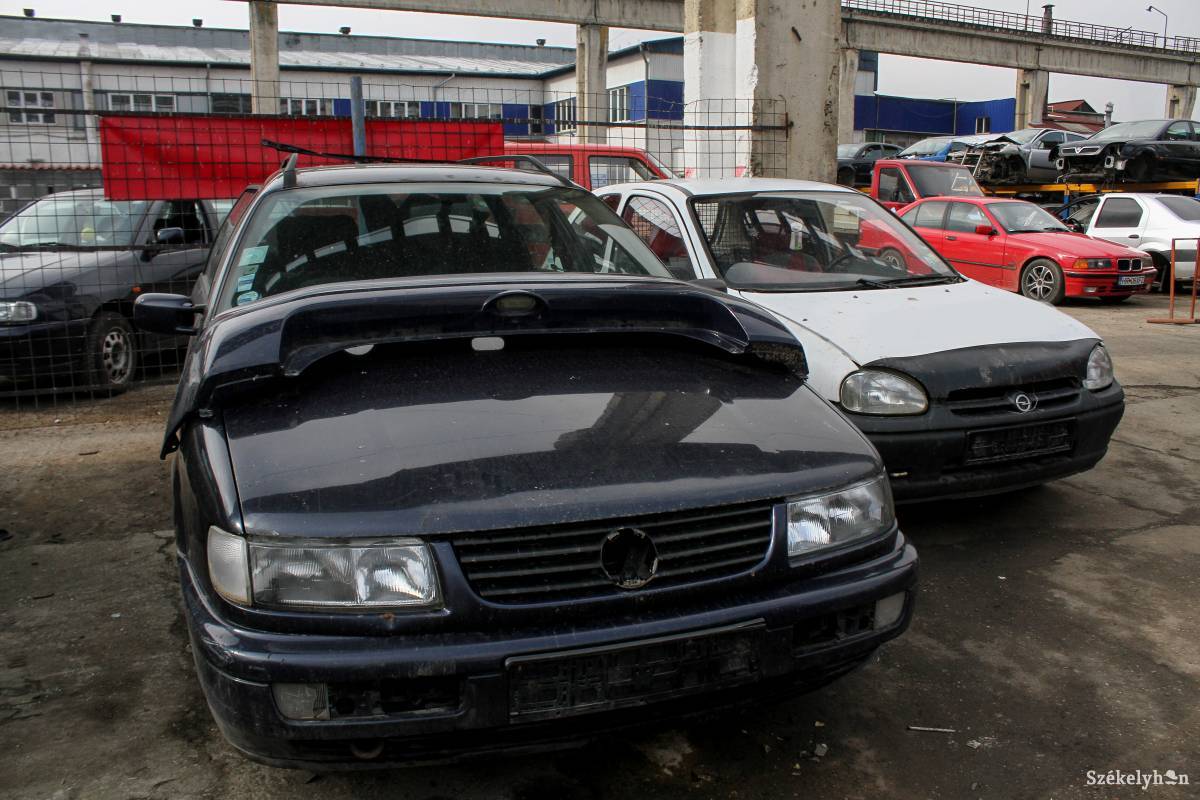 Még nem tudni, mikor adhatjuk be roncsainkat a programba &bullet;  Fotó: Pál Árpád