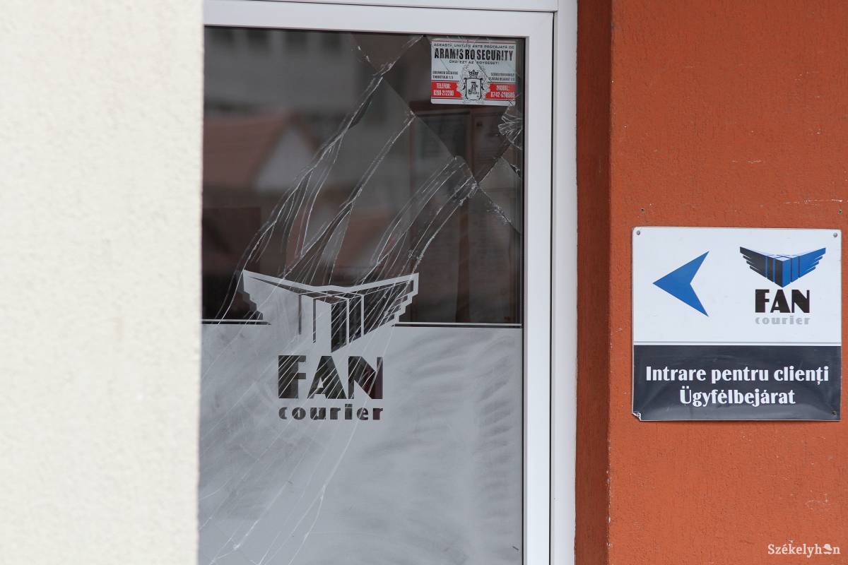 A bűncselekmény nyomai •  Fotó: Pál Árpád