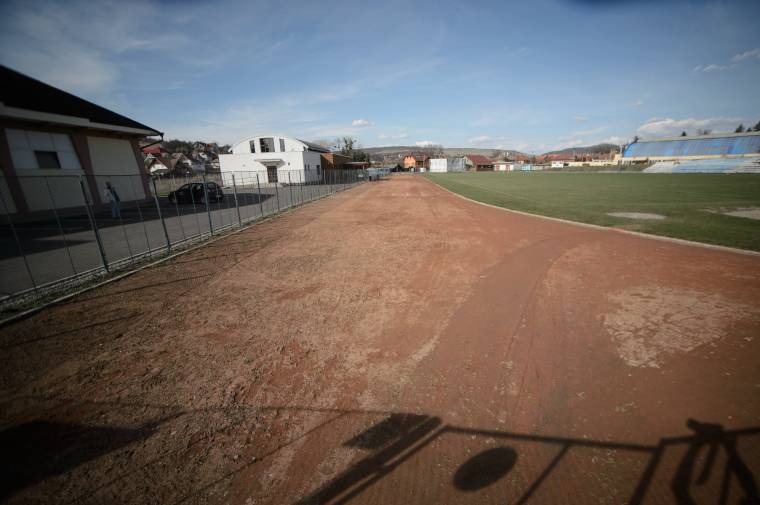 Választási regisztrációs kampányt indított az EMNT