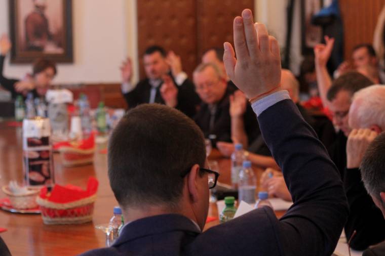 Ingyen parkolnának a váradi egyetemisták