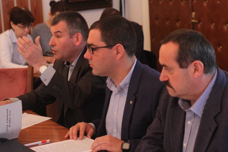 Használatba vették a nagyváradi kórház helikopter-leszállópályáját