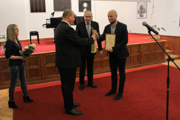 Nem tágítanak a kanadai aranyásók