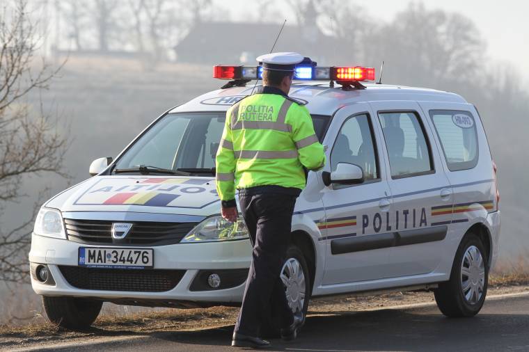Jogosítvány nélkül, ittasan vezetett, de volt aki hamis jogosítványt mutatott fel