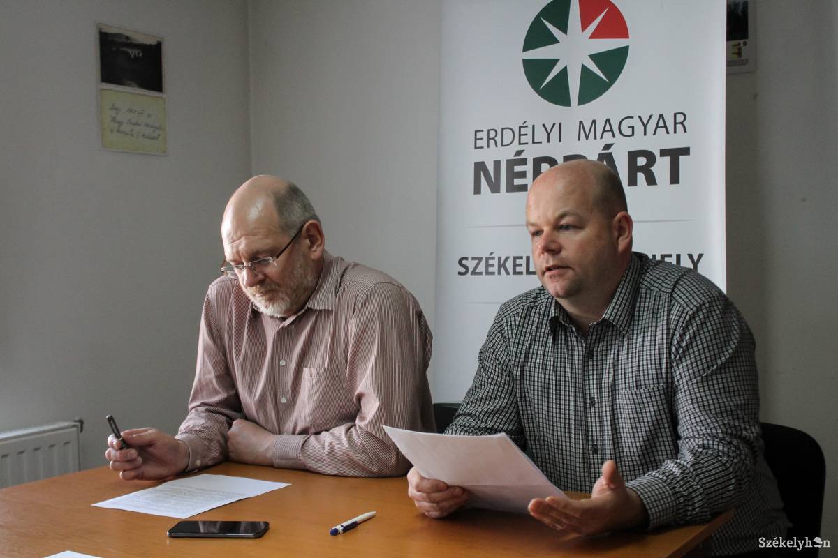 Zakariás Zoltán és Pál Zoltán. Aggódnak, hogy nem tartják be az ígéreteket az illetékesek &bullet;  Fotó: Pál Árpád