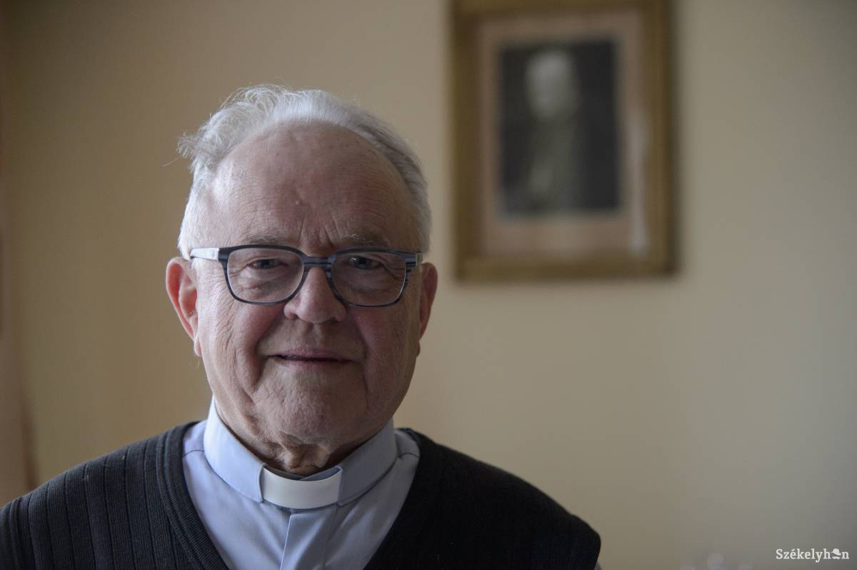 Húsvét másodnapján délután fél egytől Oroszhegyen tartja aranymiséjét • Fotó: Barabás Ákos