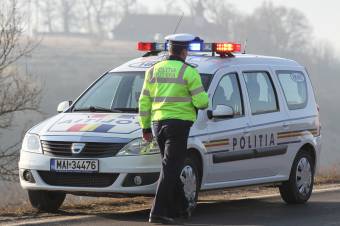 Jogosítvány nélkül, alkoholos befolyásoltsággal vezetett, de még a drogtesztje is pozitív lett
