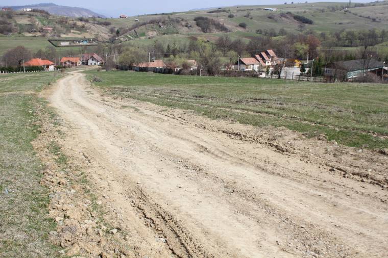 A közszférában 12 százalékkal jobban fizetnek