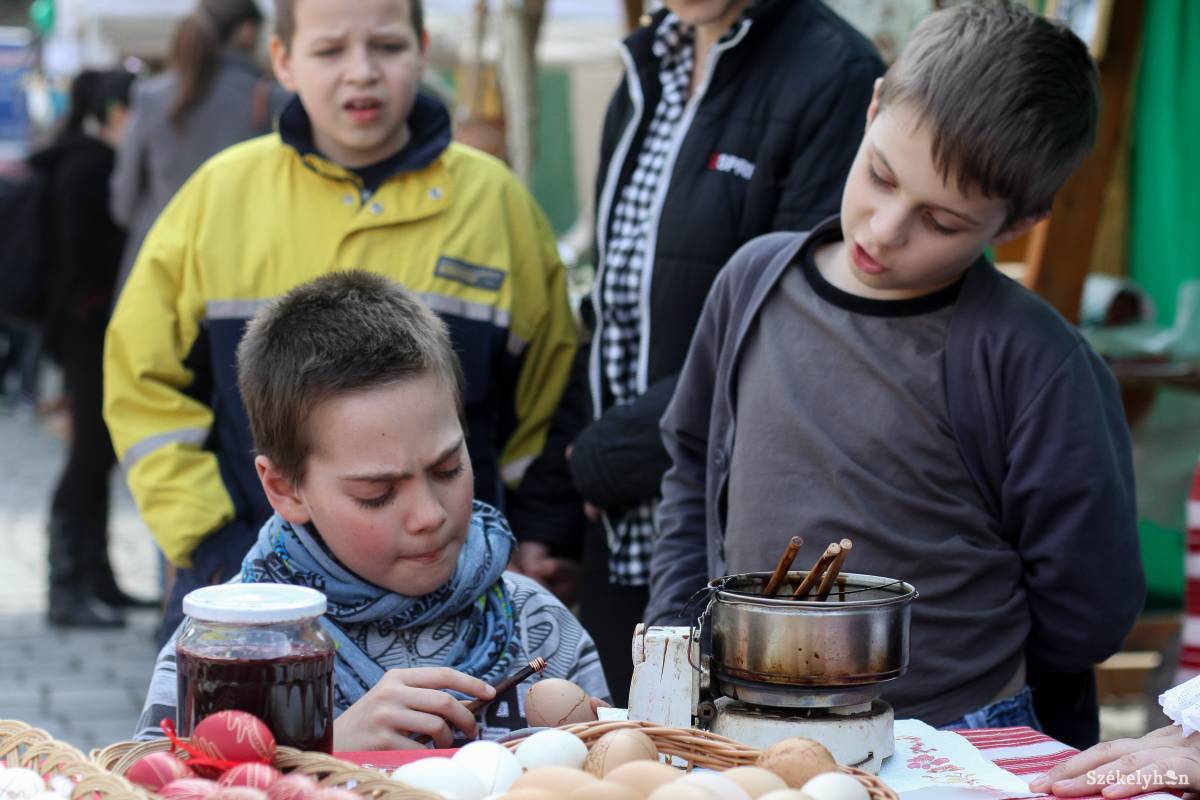 A tojásírók többsége fiú volt &bullet;  Fotó: Pál Árpád
