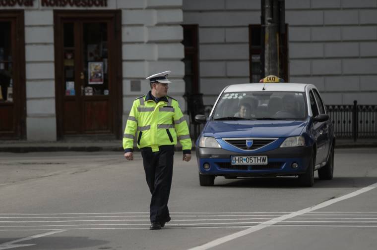 Több mint hatszáz sofőrnek vonták be a jogsiját a hosszú hétvégén