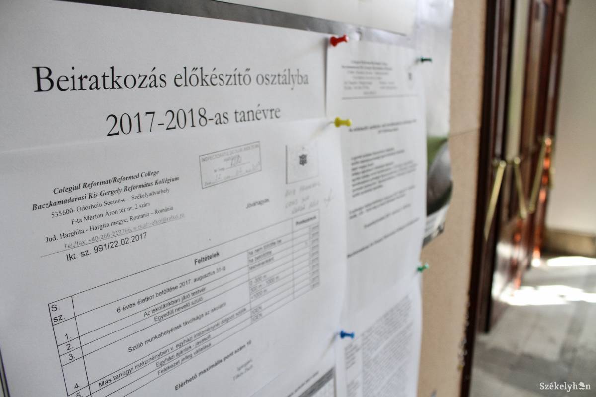 100 üres hely maradt az első beiratkozási szakaszt követően Csíkszeredában. Illusztráció •  Fotó: Pál Árpád