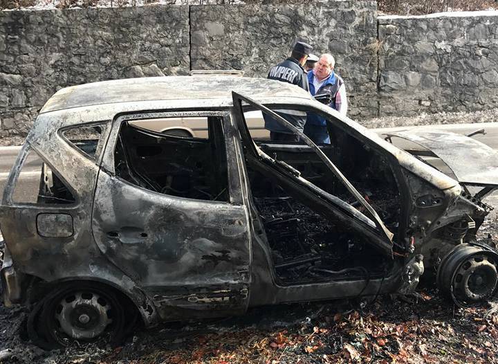 Rövidzárlat miatt égett ki egy autó a Kalonda-tetőn