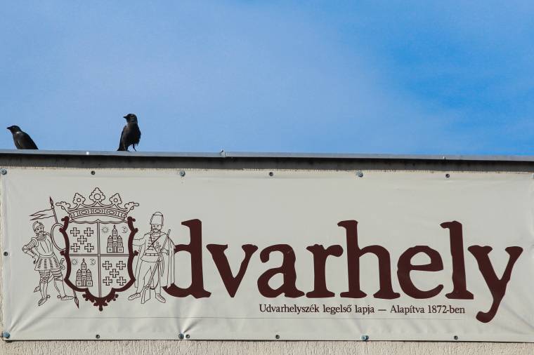 Elmarasztalás az előző városvezetésnek a mínuszos médiabizniszért